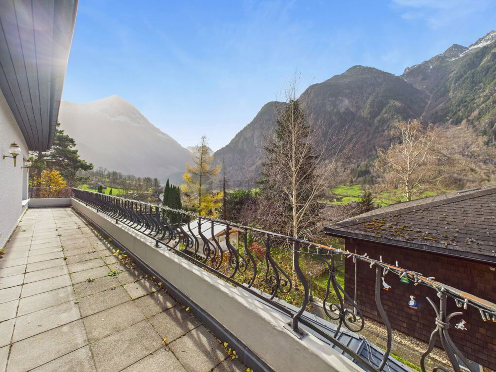 14.5 rooms House to buy in Silenen - image 1/12