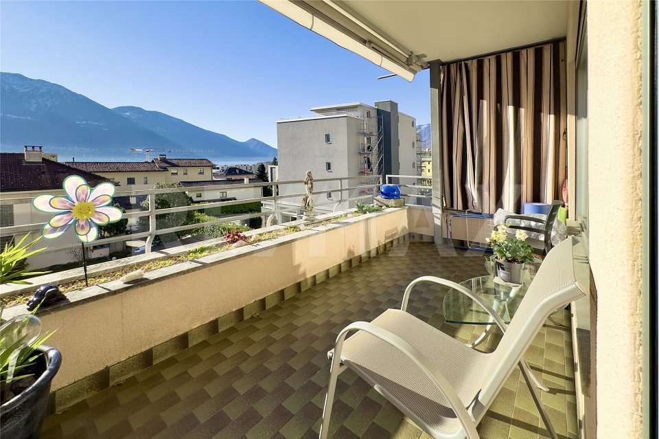 3.5 rooms Apartment to buy in Minusio - image 1/4
