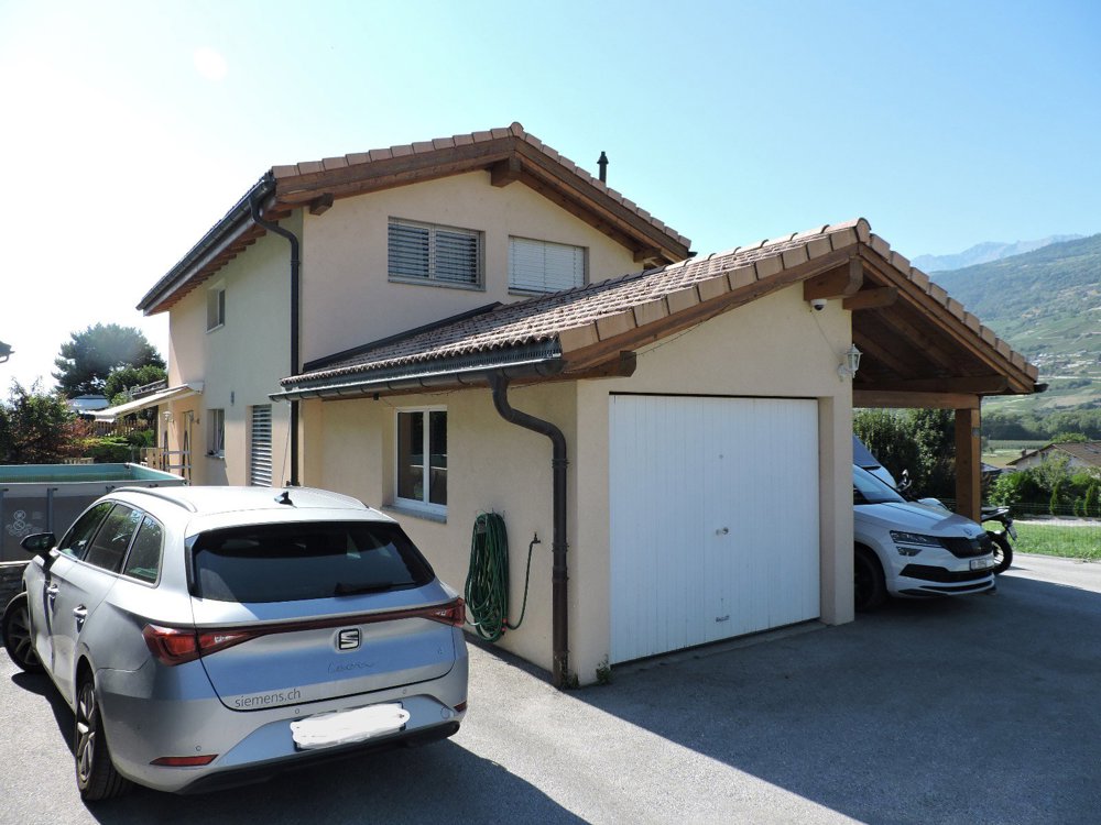 Casa di 5 locali in vendita a Chalais - immagine 1/7