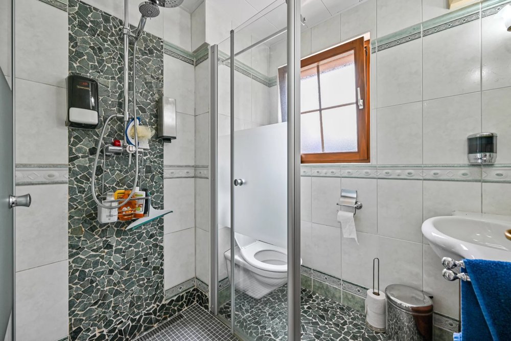 Maison 8 pièces à acheter à Bouveret - image 1/13