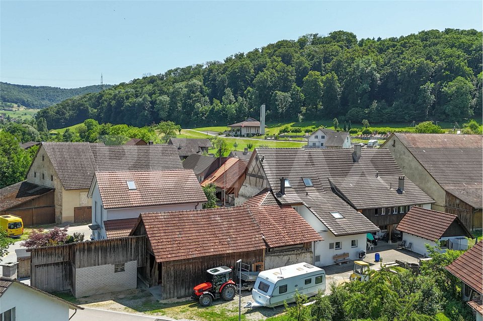 11.5 rooms House to buy in Hellikon - image 1/13