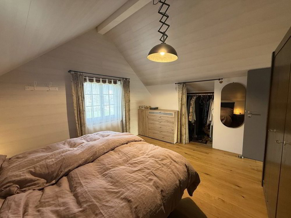 6 rooms House to buy in Courcelon - image 1/13