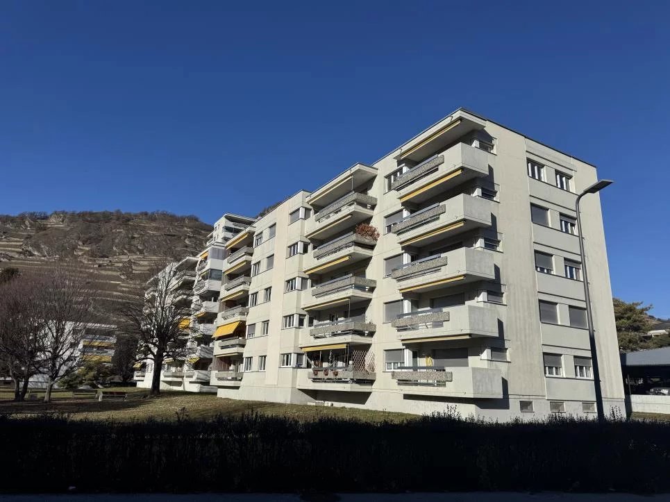 4 Zimmer Wohnung zum verkaufen in Sion - Bild 1/9