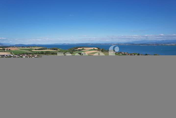 10 rooms House to buy in Bevaix - image 1/10