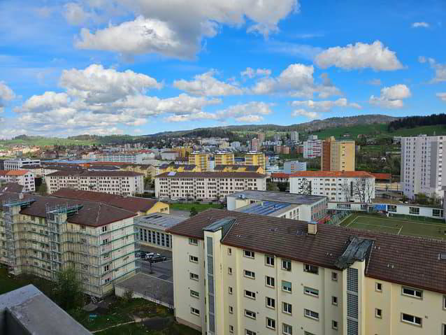 Appartamento di 4 locali in affitto a La Chaux-de-Fonds - immagine 1/9
