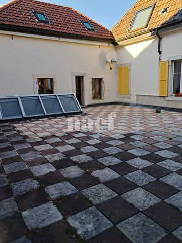 Appartement 2 pièces à louer à La Chaux-de-Fonds - image 1/12