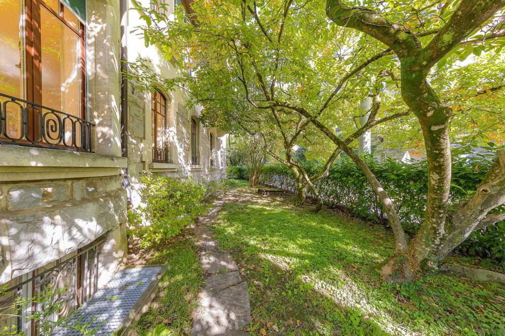 5 rooms Apartment to buy in Lausanne - image 1/7