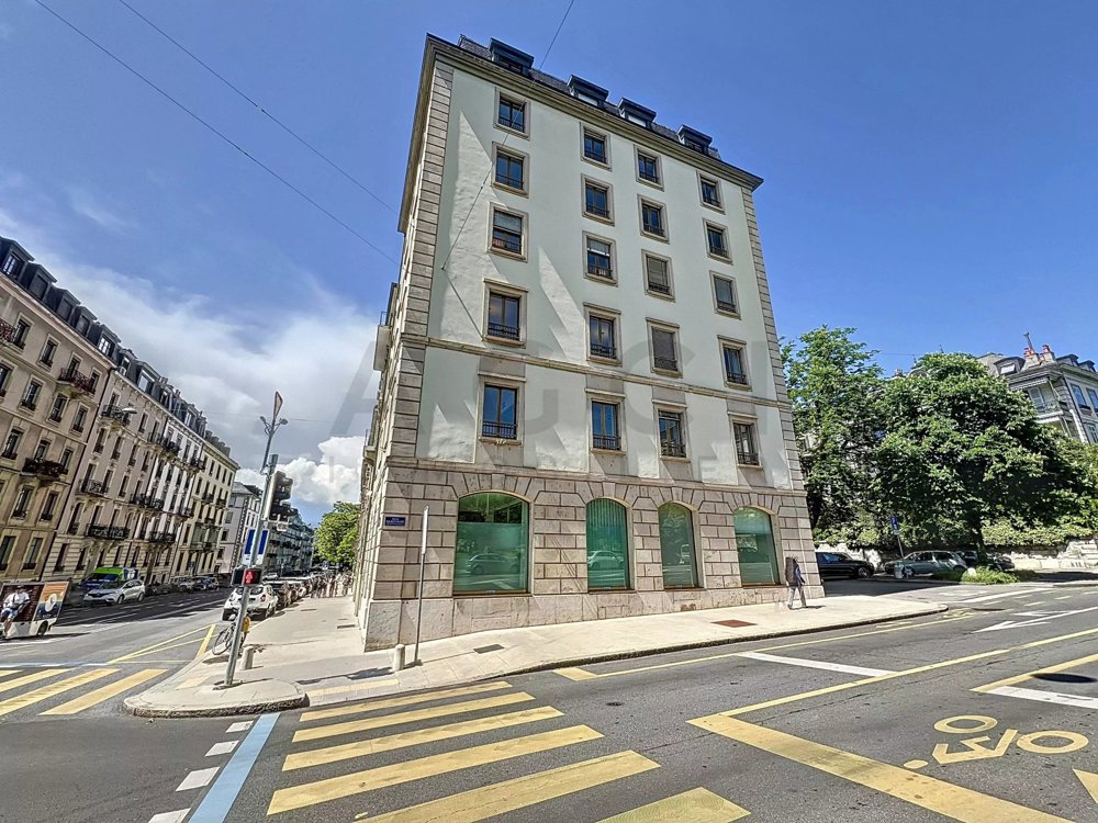 Bureau & Commerce null pièces à louer à Genève - image 1/10
