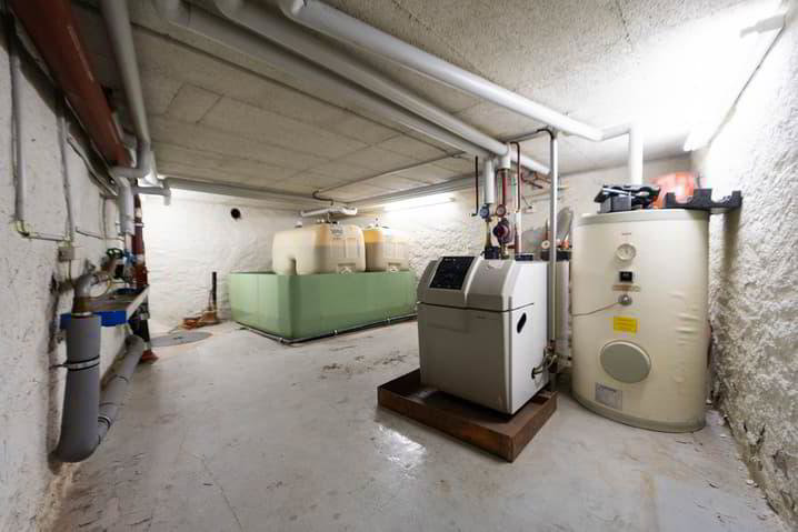 null rooms Office & Commercial to buy in Château-d'Oex - image 1/7