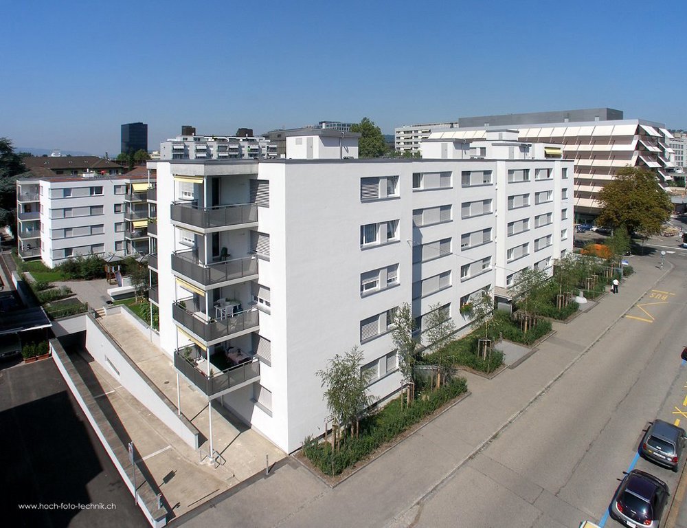 null rooms Car park, garage for rent in Zurich - image 1/2