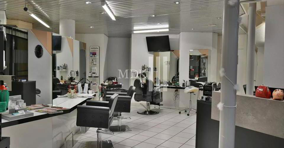 Ufficio & Commercio di null locali in affitto a Monthey - immagine 1/8