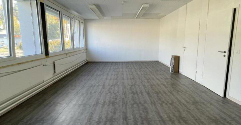 Ufficio & Commercio di null locali in affitto a Yverdon-les-Bains - immagine 1/3