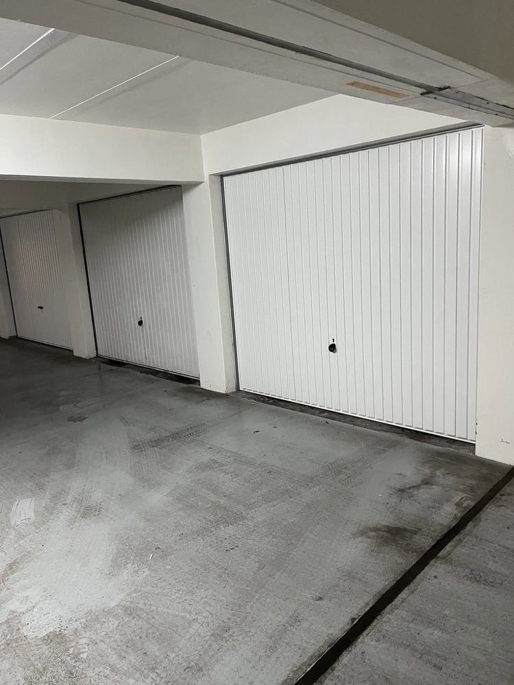 Parcheggio, garage di null locali in affitto a Meyrin - immagine 1/3