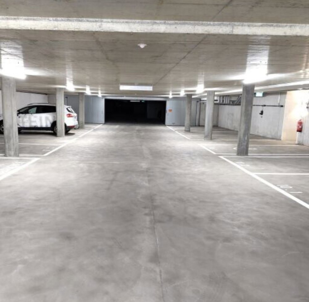 Parking, garage null pièces à louer à Obfelden - image 1/5