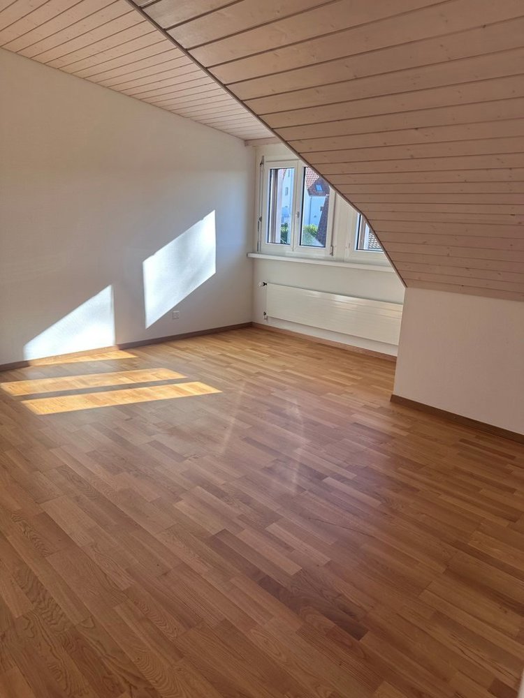 Appartamento di 4.5 locali in affitto a Stäfa - immagine 1/11