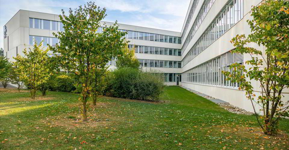 null rooms Office & Commercial for rent in Lausanne - image 1/9