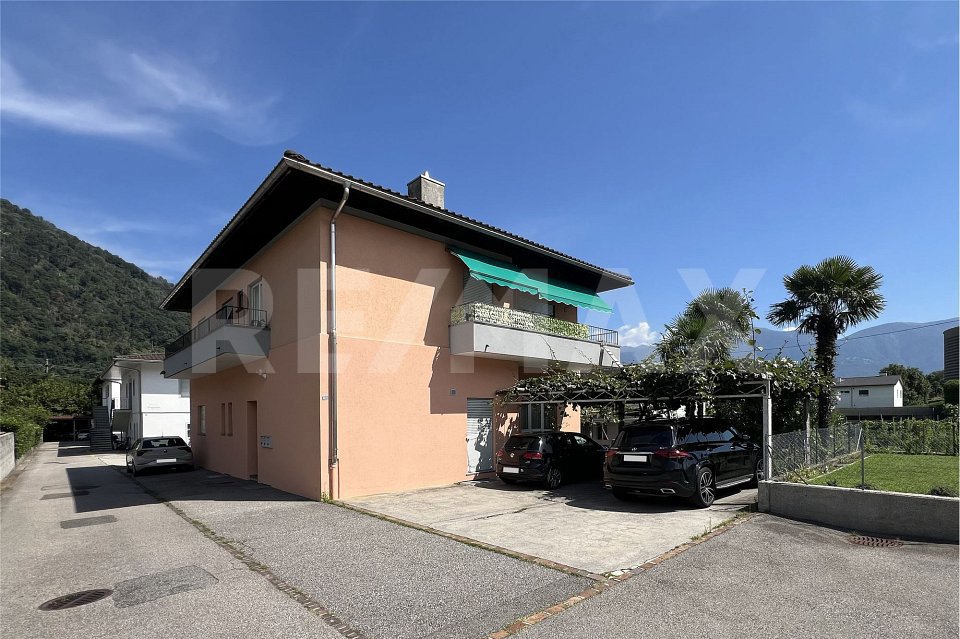 Altro di 9 locali in vendita a Losone - immagine 1/4