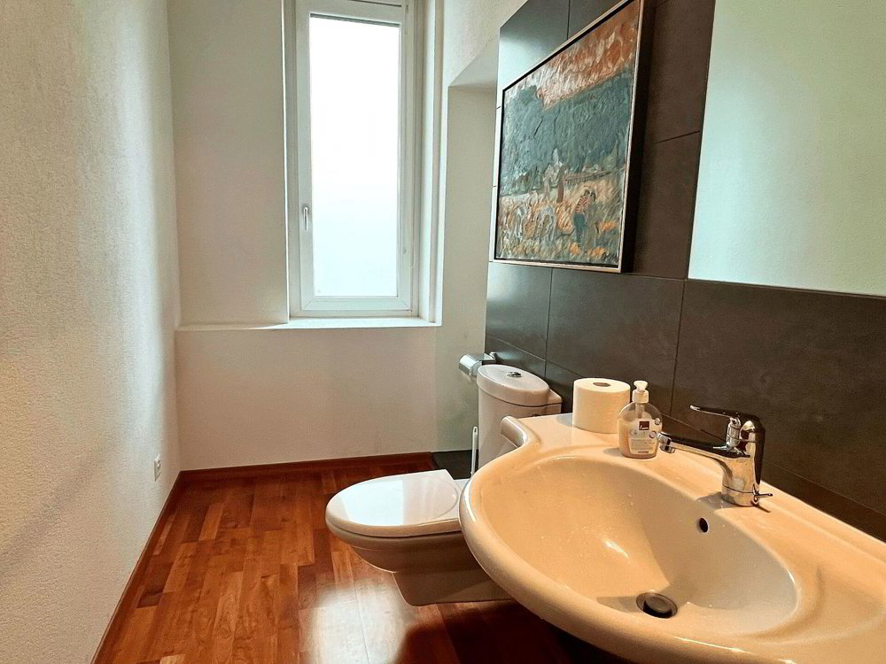 5 Zimmer Wohnung zum verkaufen in Chiasso - Bild 1/10