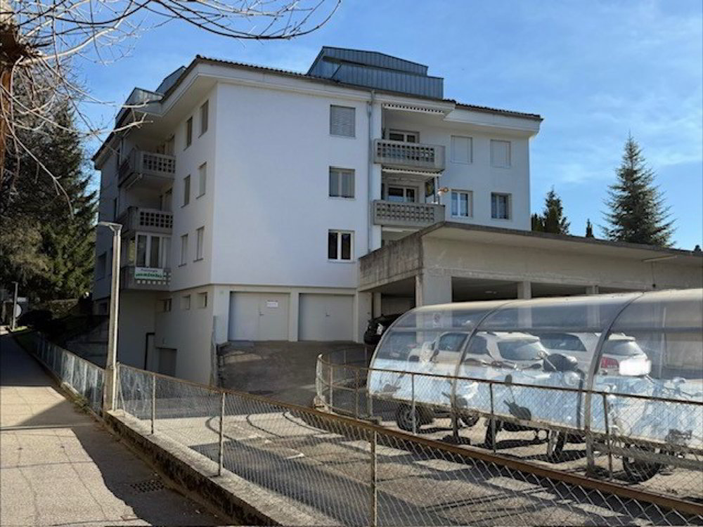 null rooms Office & Commercial for rent in Langnau i. E. - image 1/4