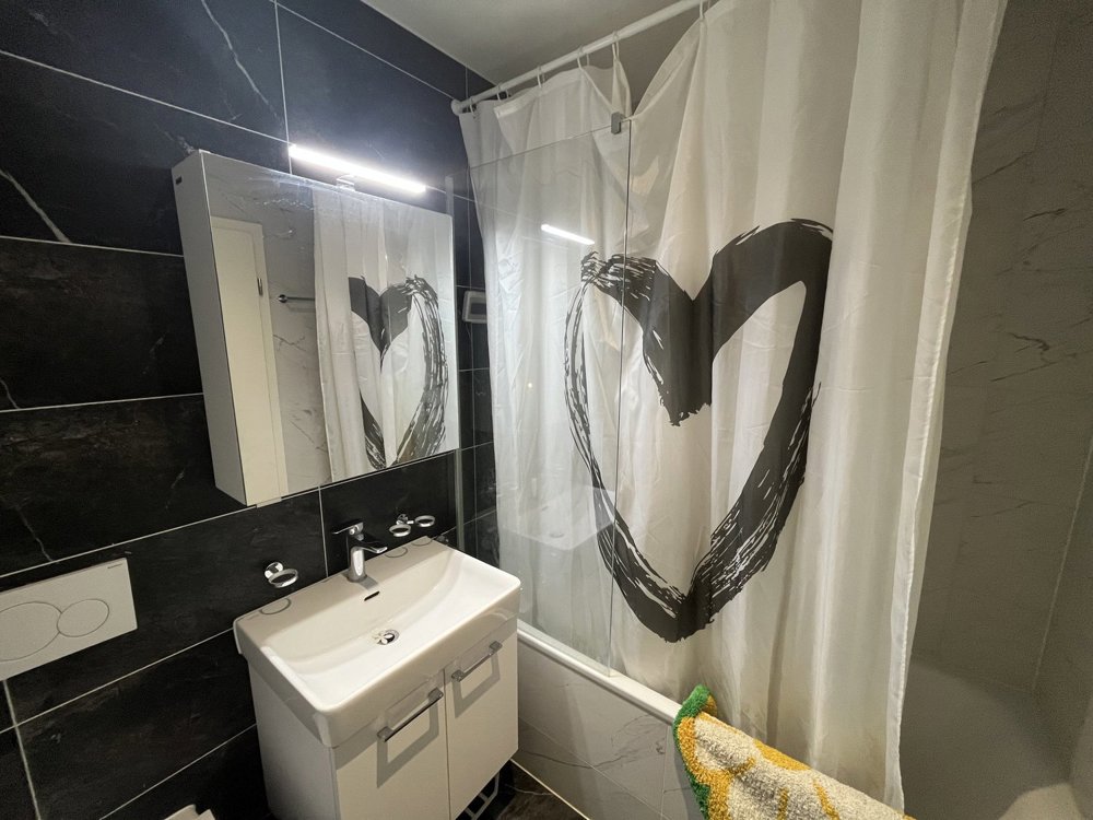 Appartement 3 pièces à louer à Delémont - image 1/10