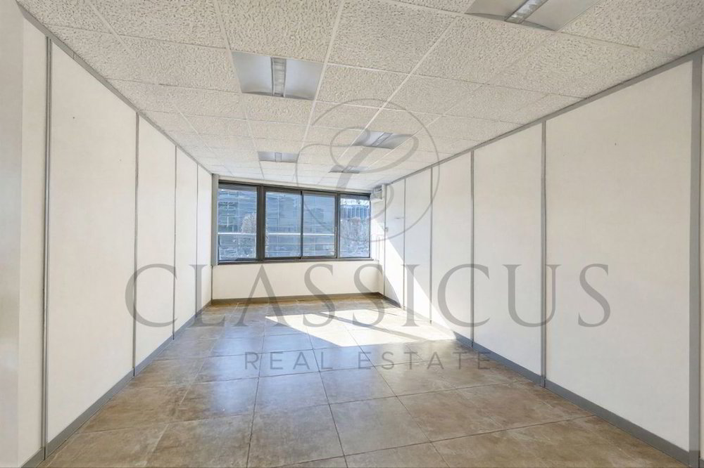 null rooms Office & Commercial for rent in Les Acacias - image 1/13