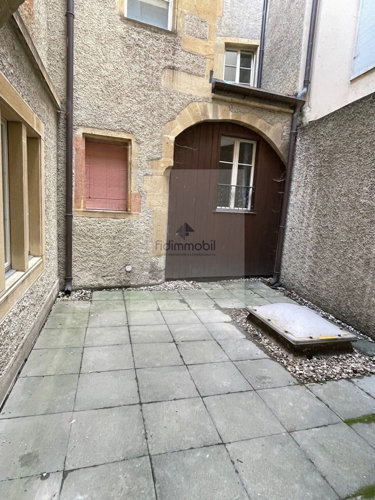 Appartamento di 3.5 locali in affitto a Neuchâtel - immagine 1/8