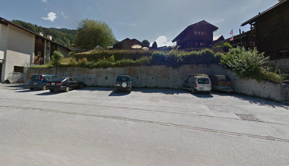 null rooms Car park, garage for rent in Vercorin - image 1/1