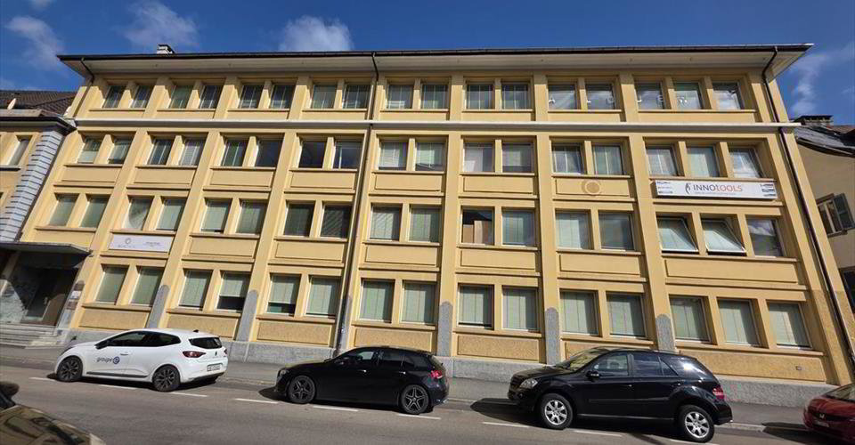 Bureau & Commerce null pièces à louer à Le Locle - image 1/7