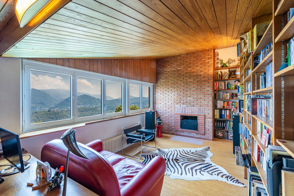 Casa di 9 locali in vendita a Cademario - immagine 1/13