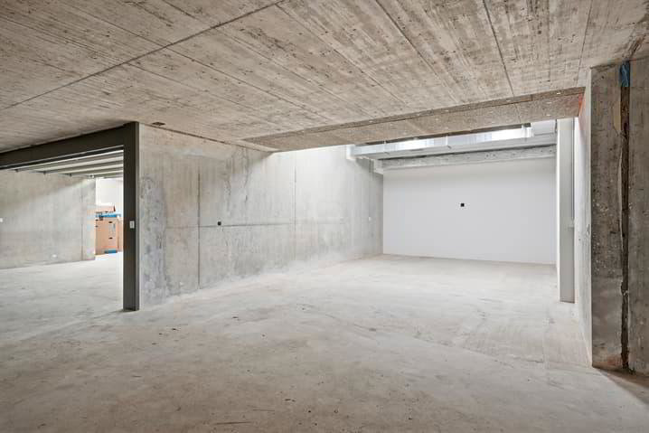 4 rooms Apartment to buy in Genève - image 1/13