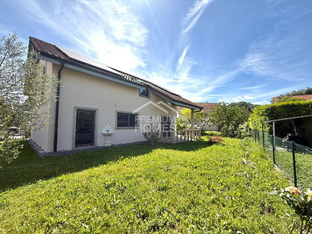 Maison 6 pièces à acheter à Thielle - image 1/7