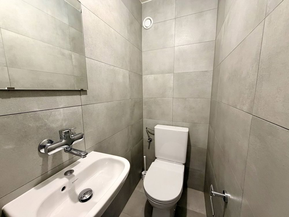 Appartamento di 2.5 locali in affitto a La Chaux-de-Fonds - immagine 1/8