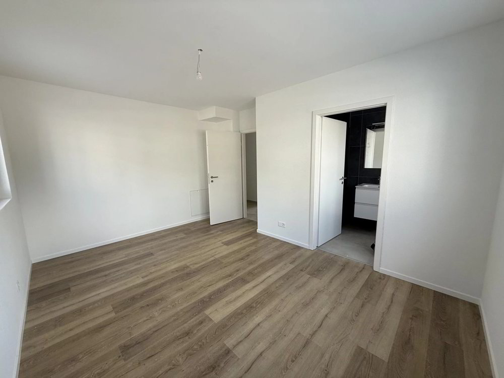 4 Zimmer Wohnung zum verkaufen in Sion - Bild 1/9