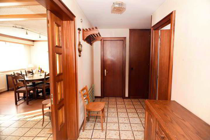 Casa di 7.5 locali in affitto a Bruson - immagine 1/13