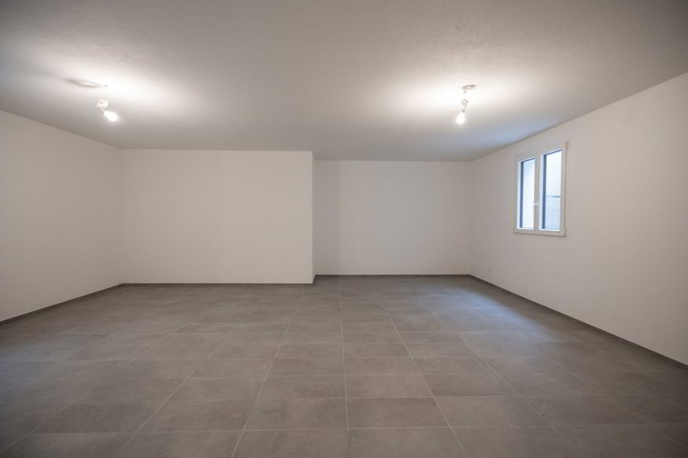 Maison 5.5 pièces à acheter à Moleno - image 1/15