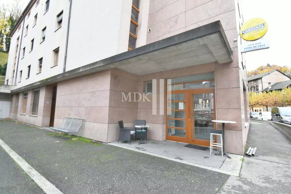 2.5 Zimmer Büro zu vermieten in Monthey - Bild 1/12