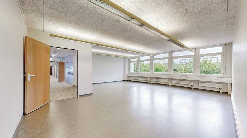 null rooms Office & Commercial for rent in Delémont - image 1/12
