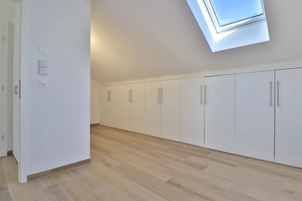 3 rooms Apartment to buy in Vionnaz - image 1/13