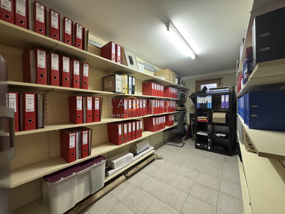Ufficio & Commercio di 6 locali in vendita a Saxon - immagine 1/12
