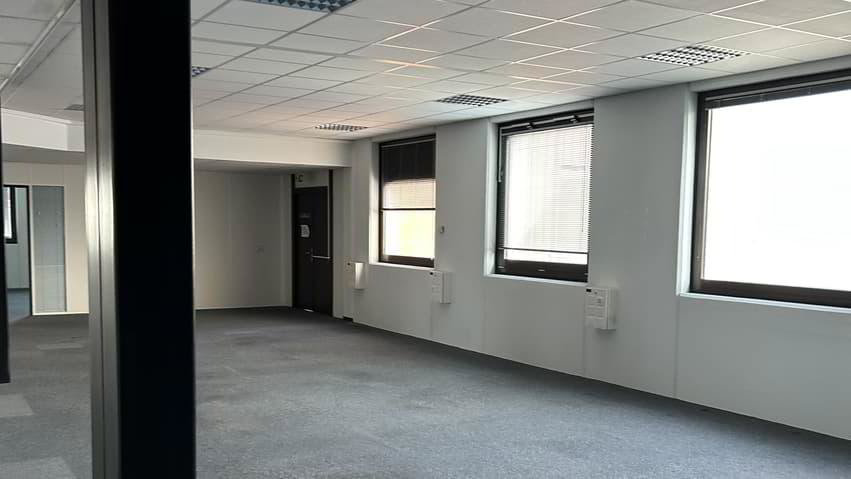 Surfaces mixtes à louer - Satigny - Dès 200 m² - Mehr