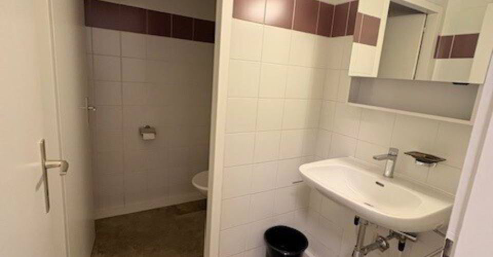 null rooms Office & Commercial for rent in Geneva - image 1/6