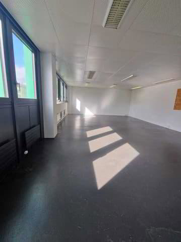 null rooms Office & Commercial for rent in Lonay - image 1/8