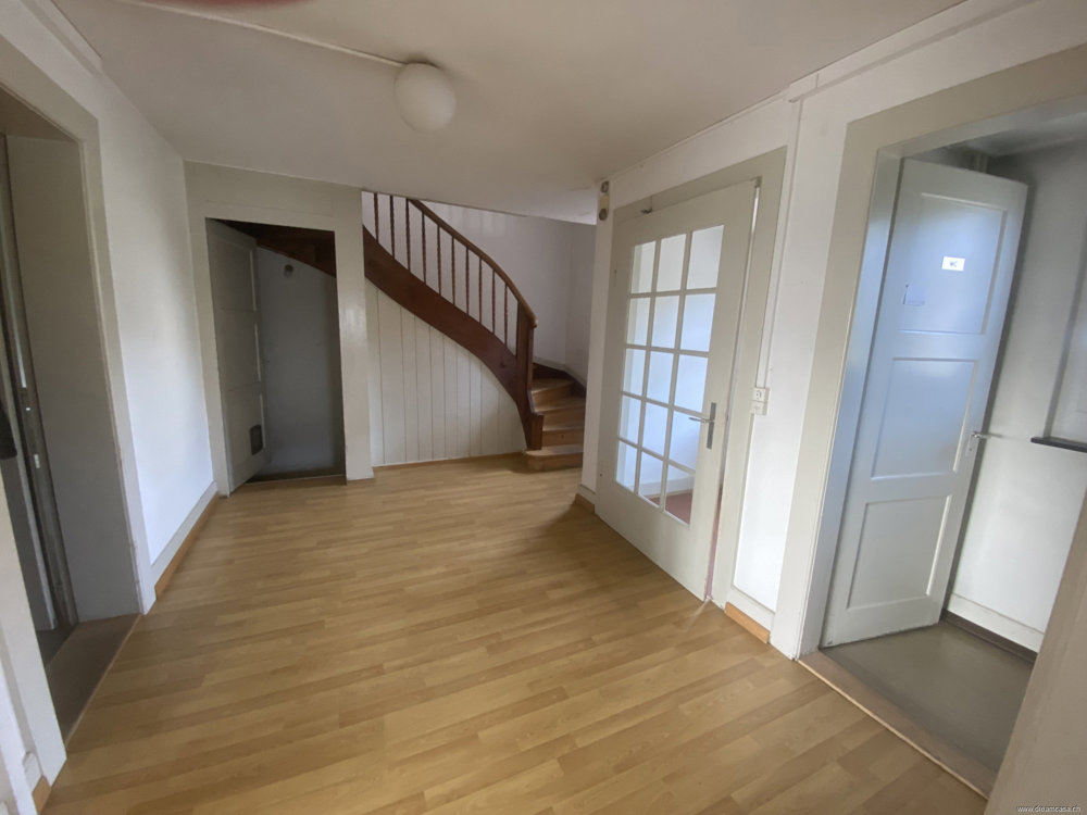 Maison 7 pièces à acheter à Stäfa - image 1/12