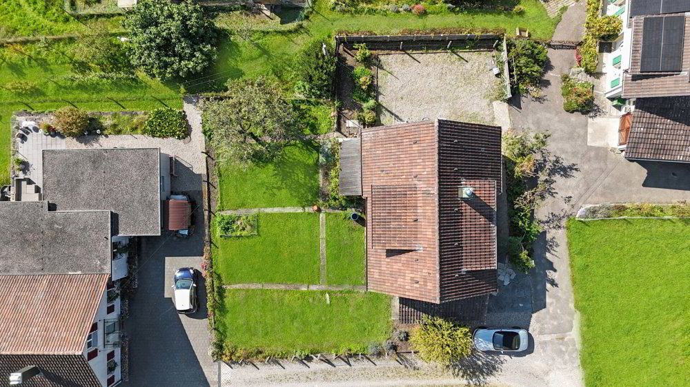 Casa di 5 locali in vendita a Ins - immagine 1/13