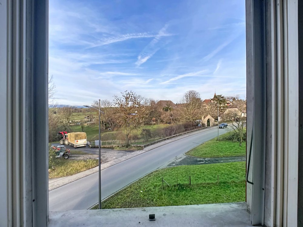 Terreno di 5 locali in vendita a Chavornay - immagine 1/9