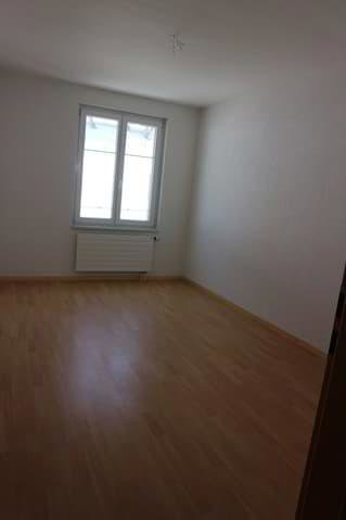 4 Zimmer Wohnung zu vermieten in Le Locle - Bild 1/5