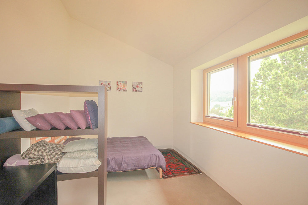 7 rooms House to buy in Ste-Croix - image 1/13