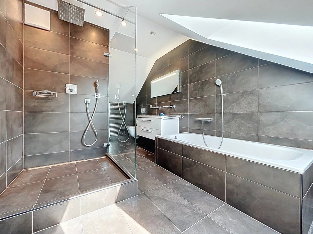 4 rooms Apartment to buy in St-Cergue - image 1/11