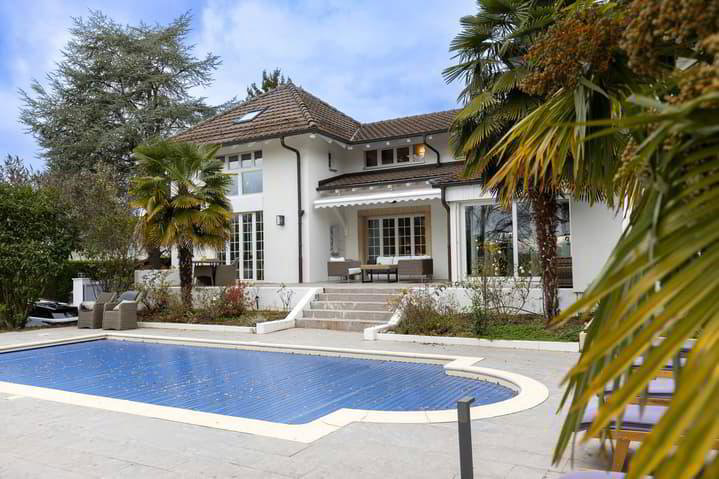 10 Zimmer Haus zum verkaufen in Coppet - Bild 1/3