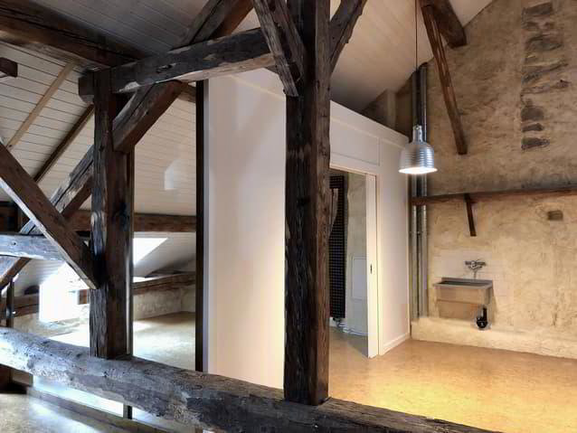 Maison 7.5 pièces à louer à Grandvaux - image 1/13